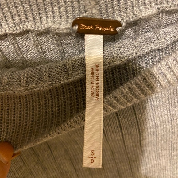 Free people, small, gray sweater skirt - Picture 4 of 4